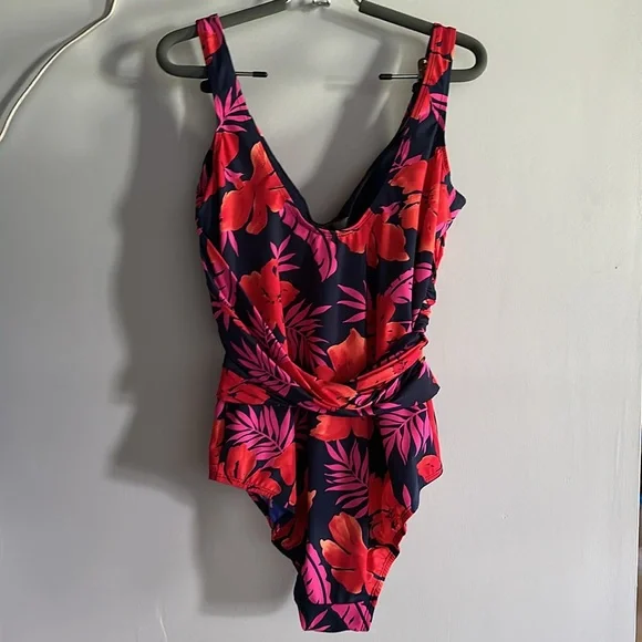 Lands' End Women's One Piece Swimsuit - Red Floral on Navy - Picture 5 of 8